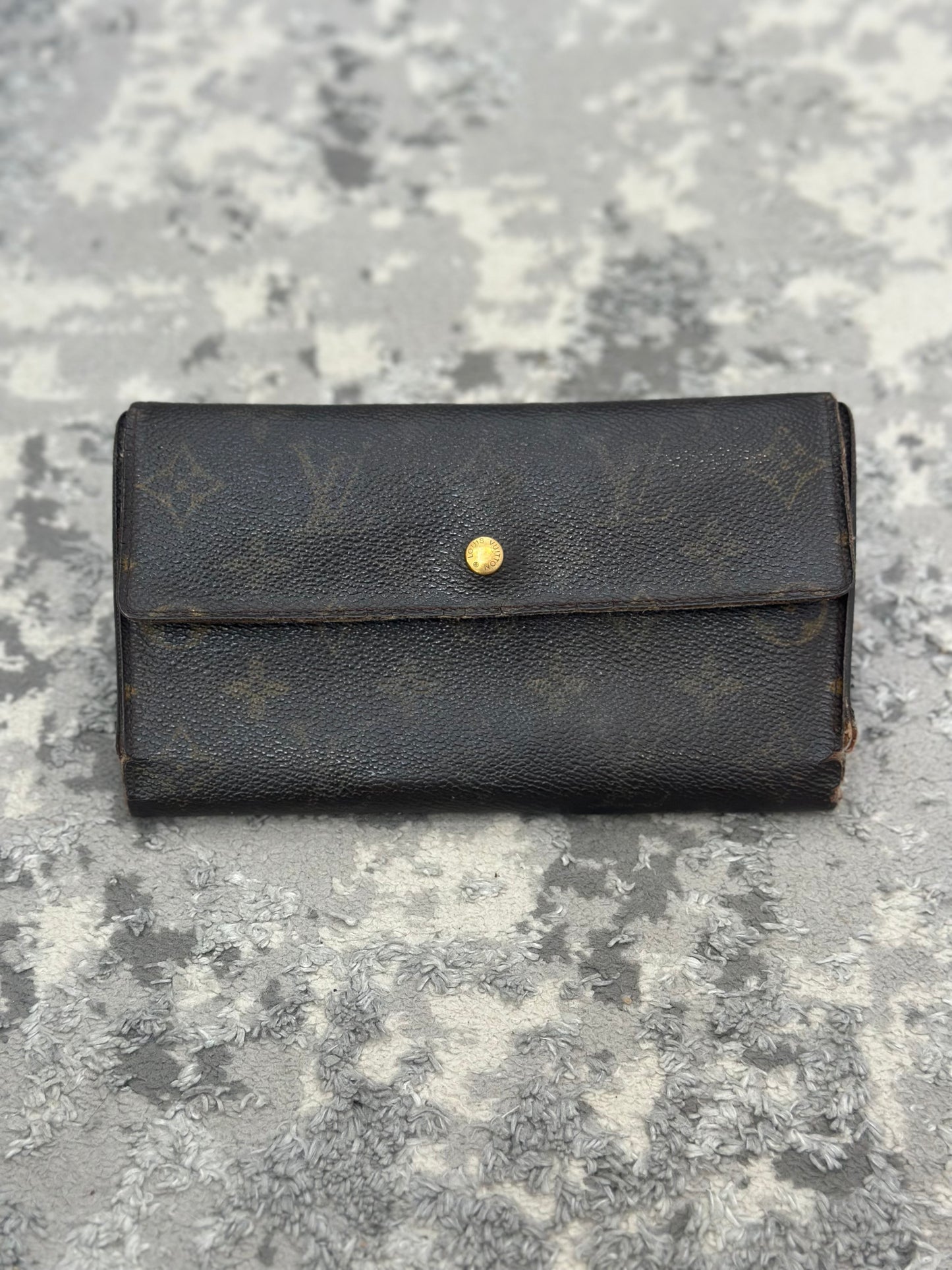 Louis Vuitton Monogram Long Bi-Fold Wallet